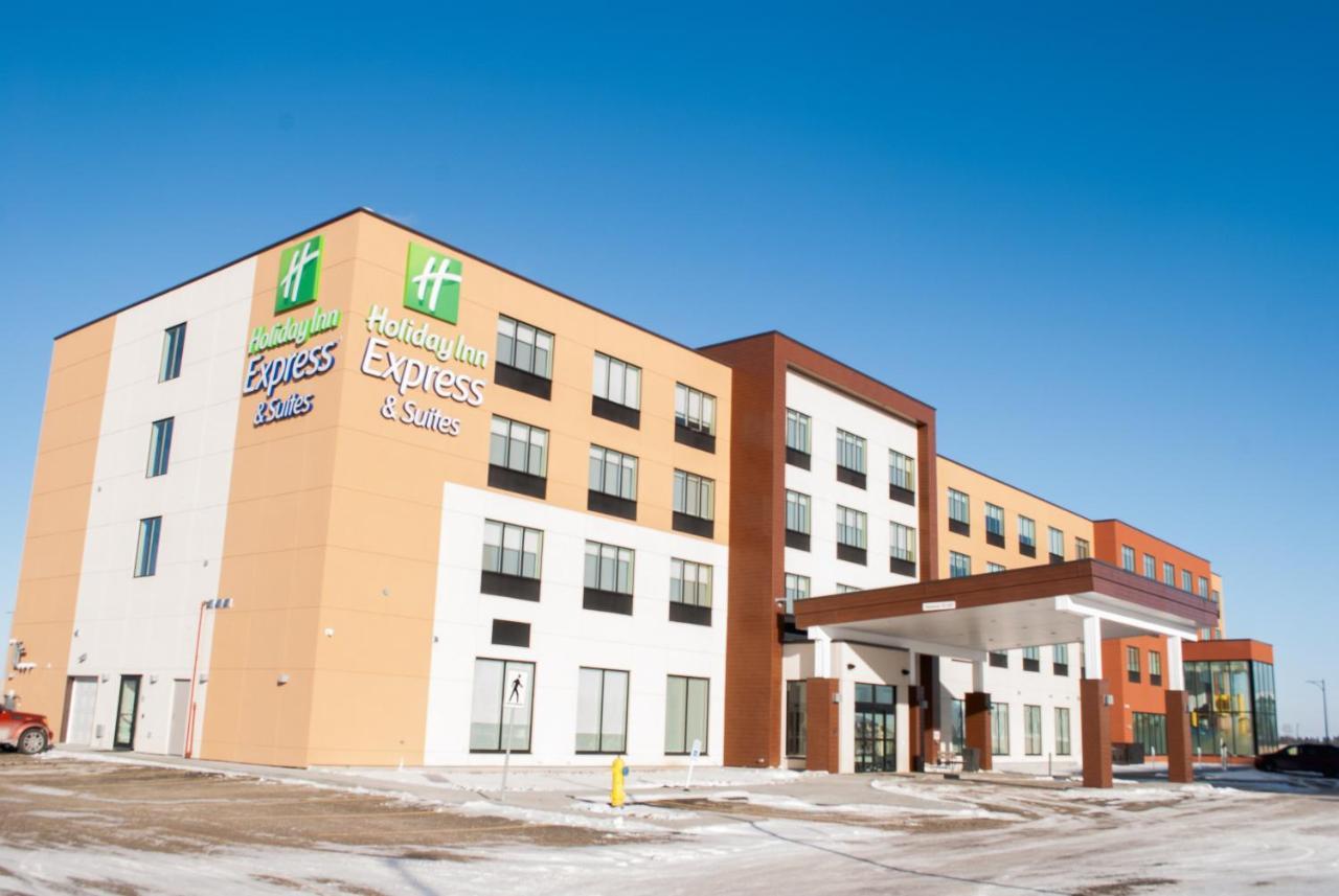 Holiday Inn Express & Suites Edmonton N - St Albert By Ihg Saint Albert Exterior foto