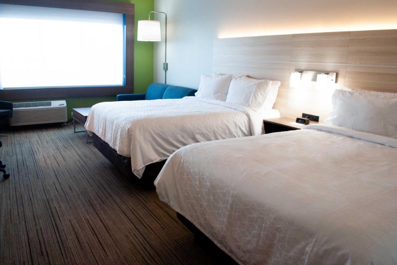 Holiday Inn Express & Suites Edmonton N - St Albert By Ihg Saint Albert Exterior foto