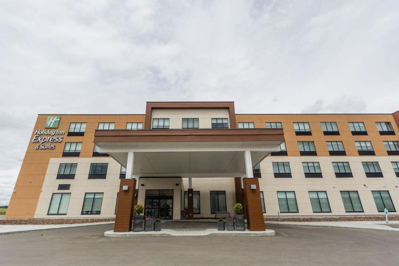 Holiday Inn Express & Suites Edmonton N - St Albert By Ihg Saint Albert Exterior foto
